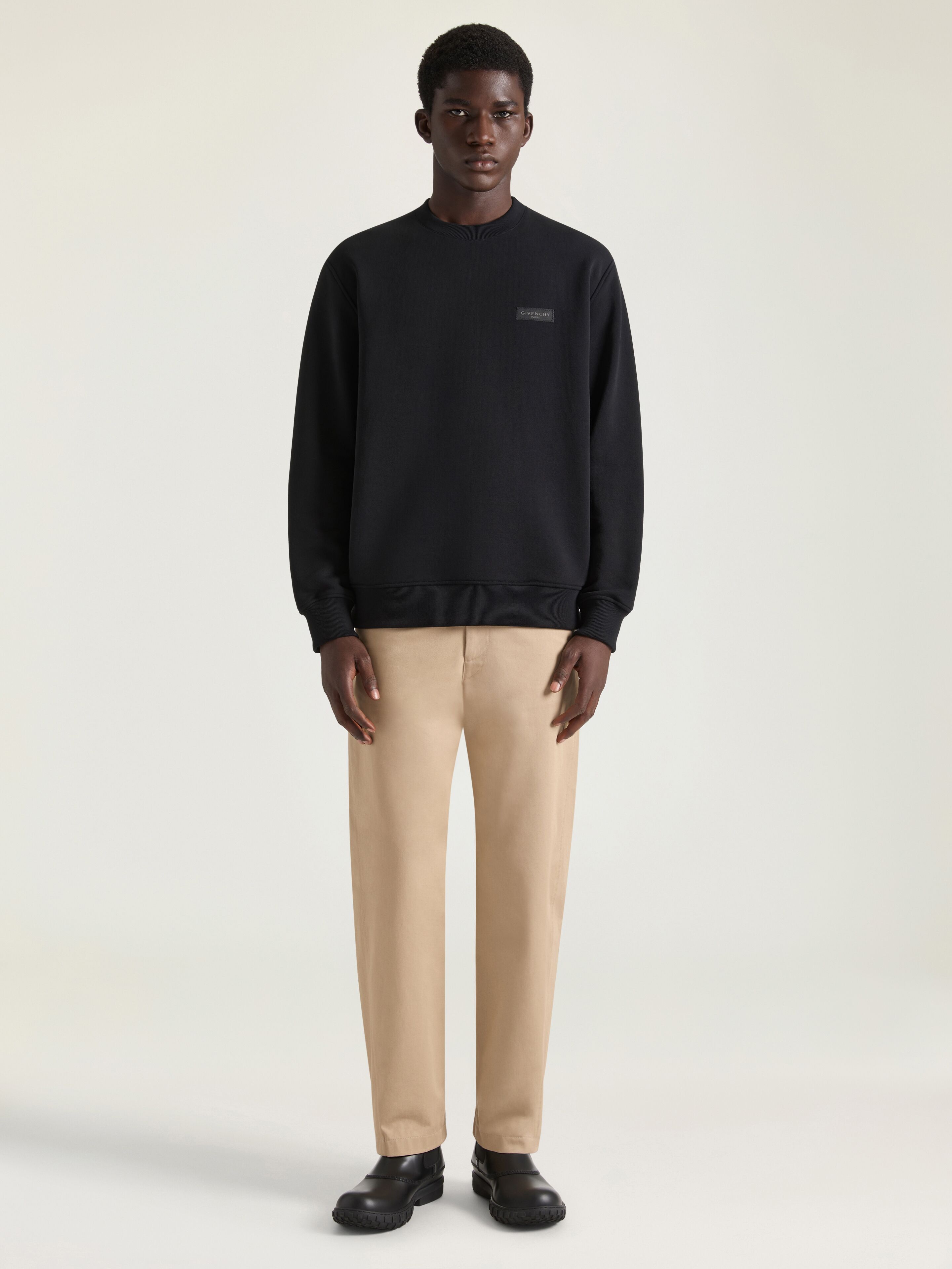 Fitted chino trousers in cotton